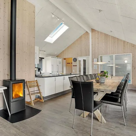 7 Bedroom In Hvide Sande Norre Lyngvig
