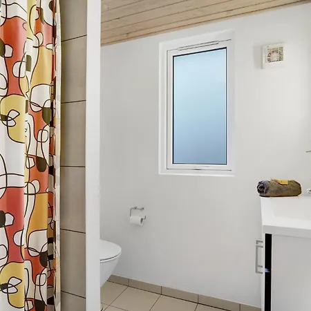 7 Bedroom In Hvide Sande * Nørre Lyngvig