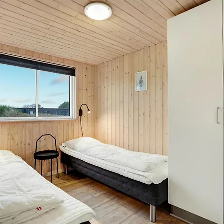 7 Bedroom In Hvide Sande *
