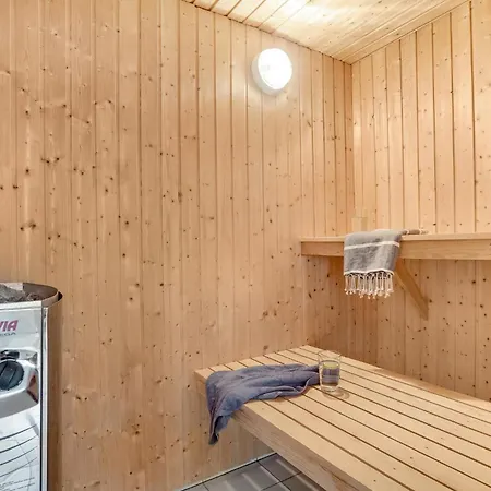 Casa de Férias 7 Bedroom In Hvide Sande *